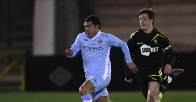 Eckersley (right): Set to sign Accrington deal